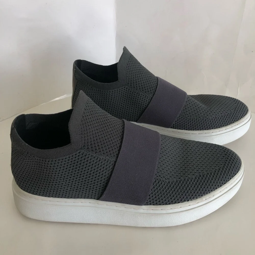 EILEEN FISHER Pari Platform In Graphite Slip-On Knit Sneakers Size 8